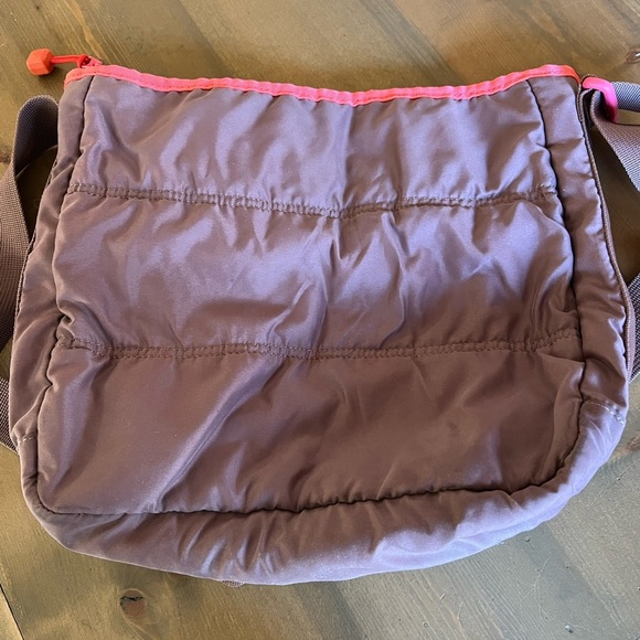Reebok Mauve Pink Puffer Quilted Crossbody Bag Y2K - Picture 5 of 6